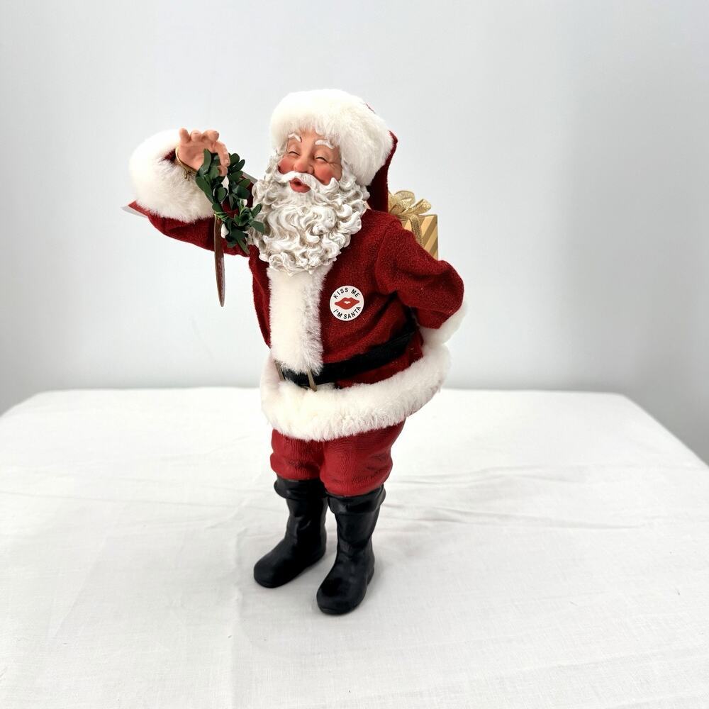Vintage 2006 Possible Dreams Clothtique Santa Claus Figurine Kiss Me I'm Santa